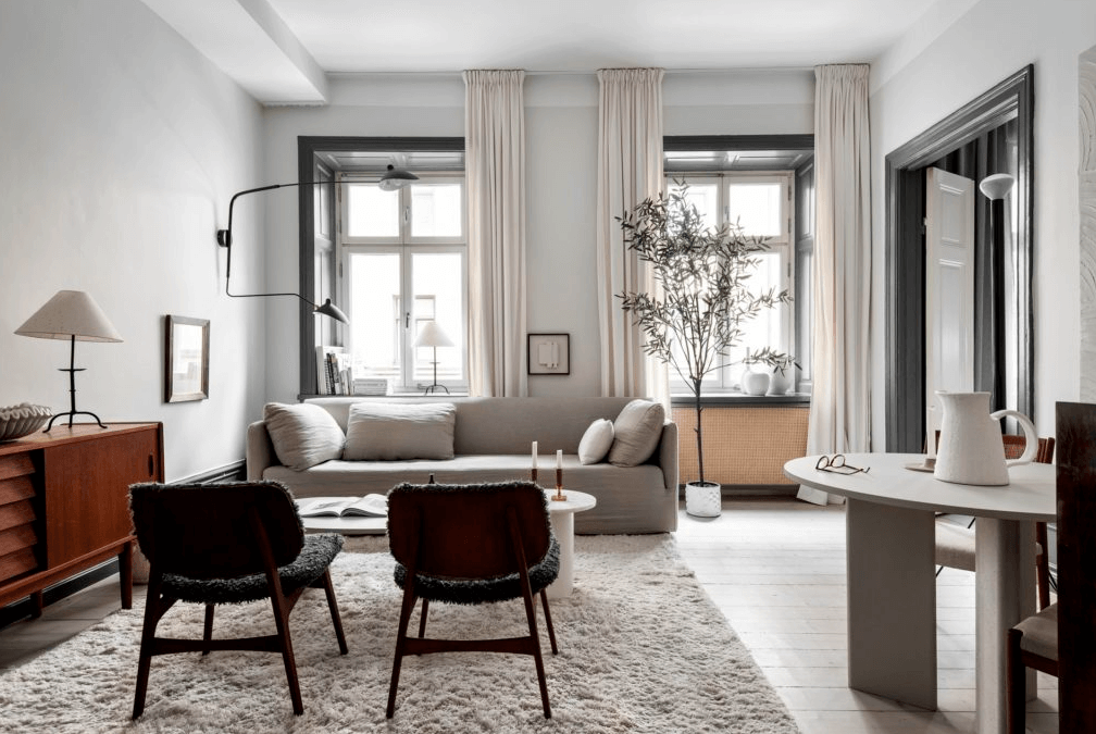 Details of renovation living room work project of home renovations and improvements by Palms Solutions Barcelona